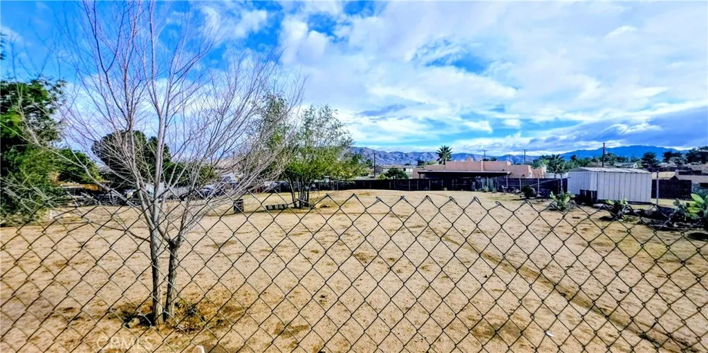 9321 Sabina Avenue, Hesperia, California 92345 home-pic-26