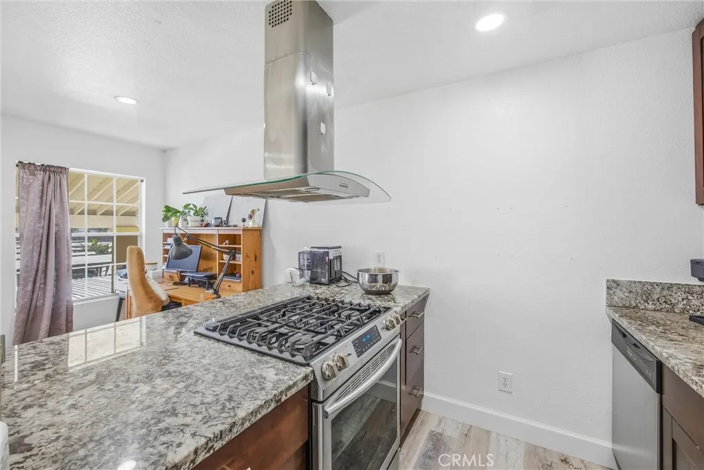 2155 Highpointe Drive 205, Corona, California 92879 home-pic-9