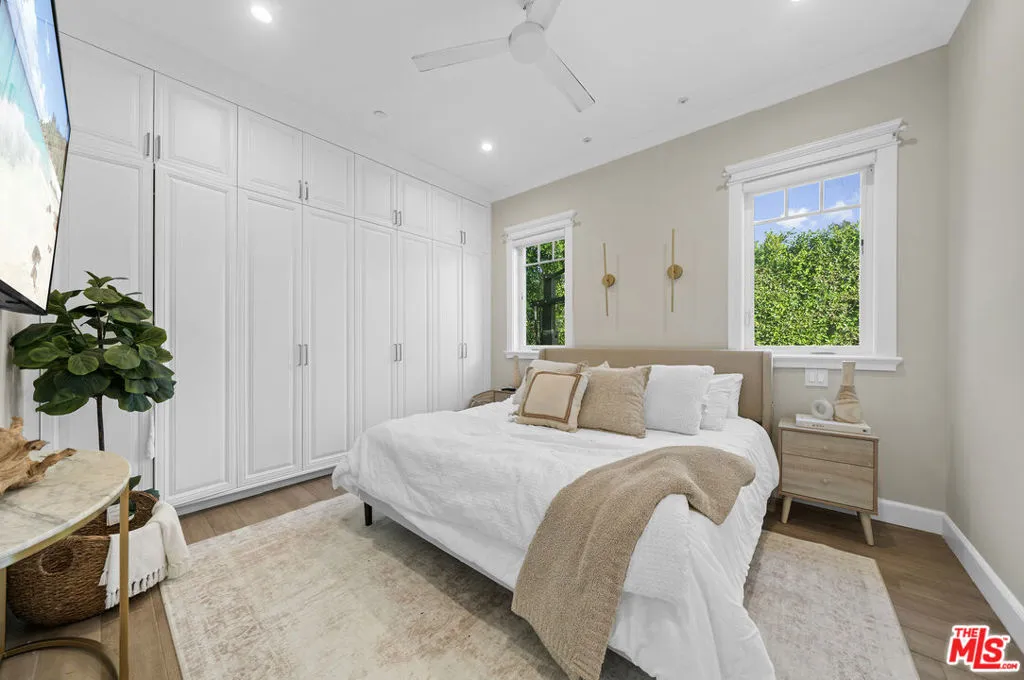 12345 Huston Street, Valley Village, California 91607 home-pic-26