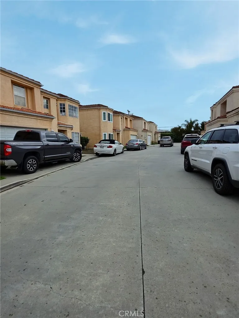 16240 Hunsaker, Paramount, California 90723 home-pic-21