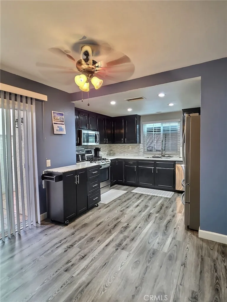 16240 Hunsaker, Paramount, California 90723 home-pic-3