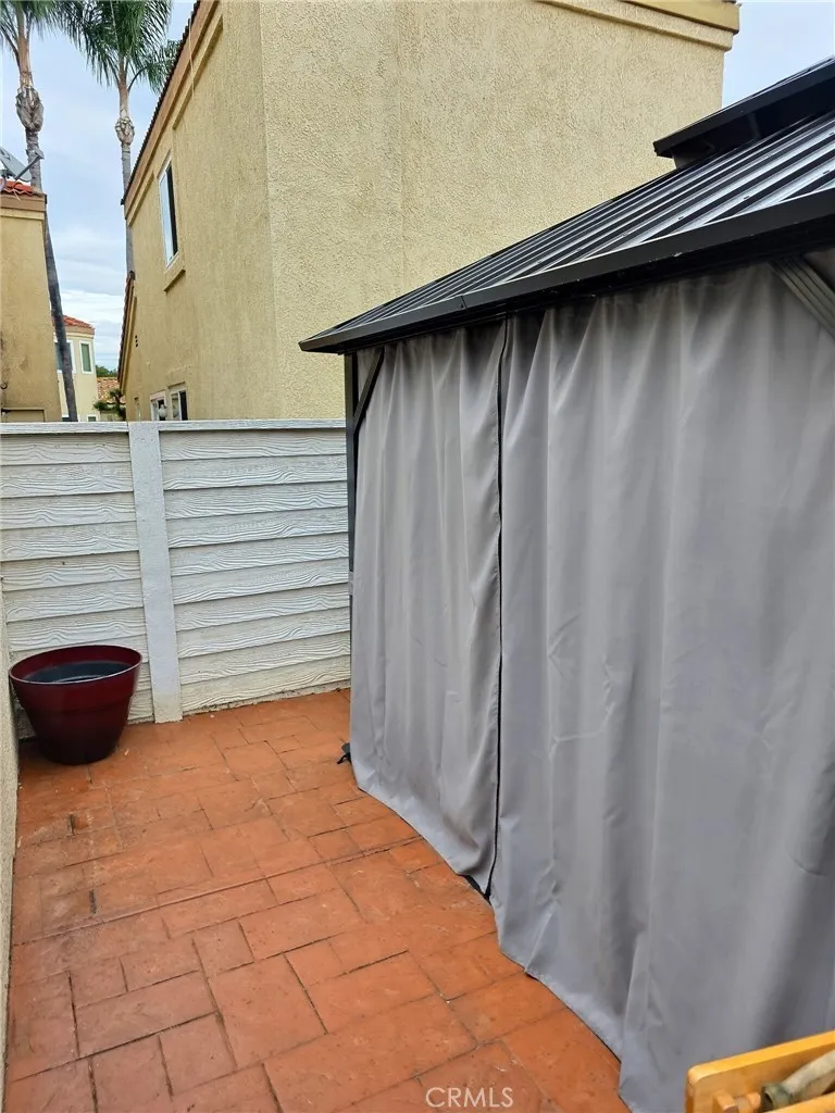 16240 Hunsaker, Paramount, California 90723 home-pic-17