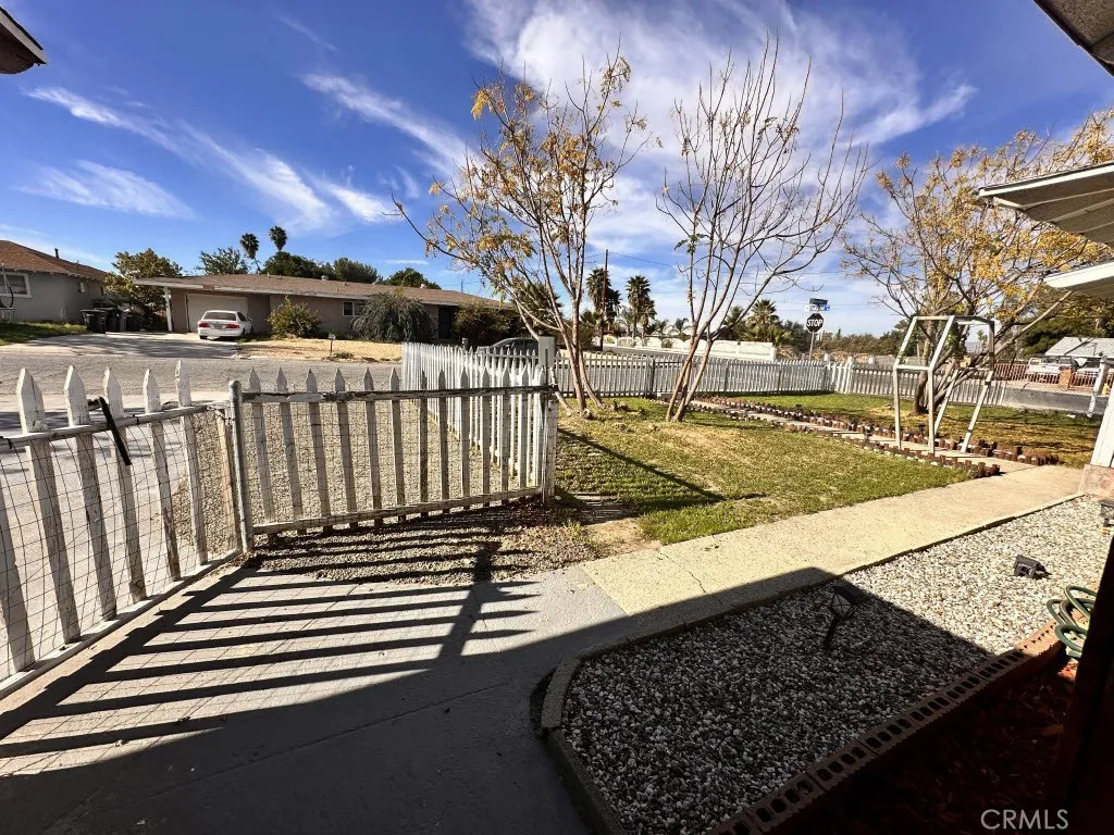 498 Monte Vista, Hemet, California 92544 home-pic-6