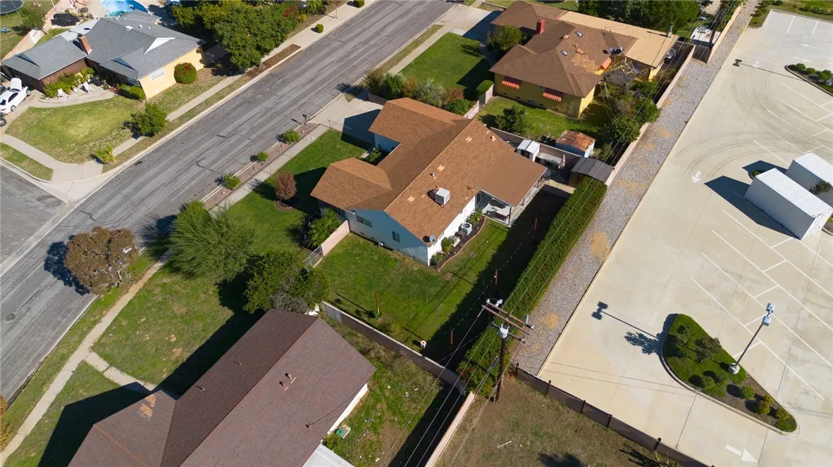 255 W Valencia, Rialto, California 92376 home-pic-27
