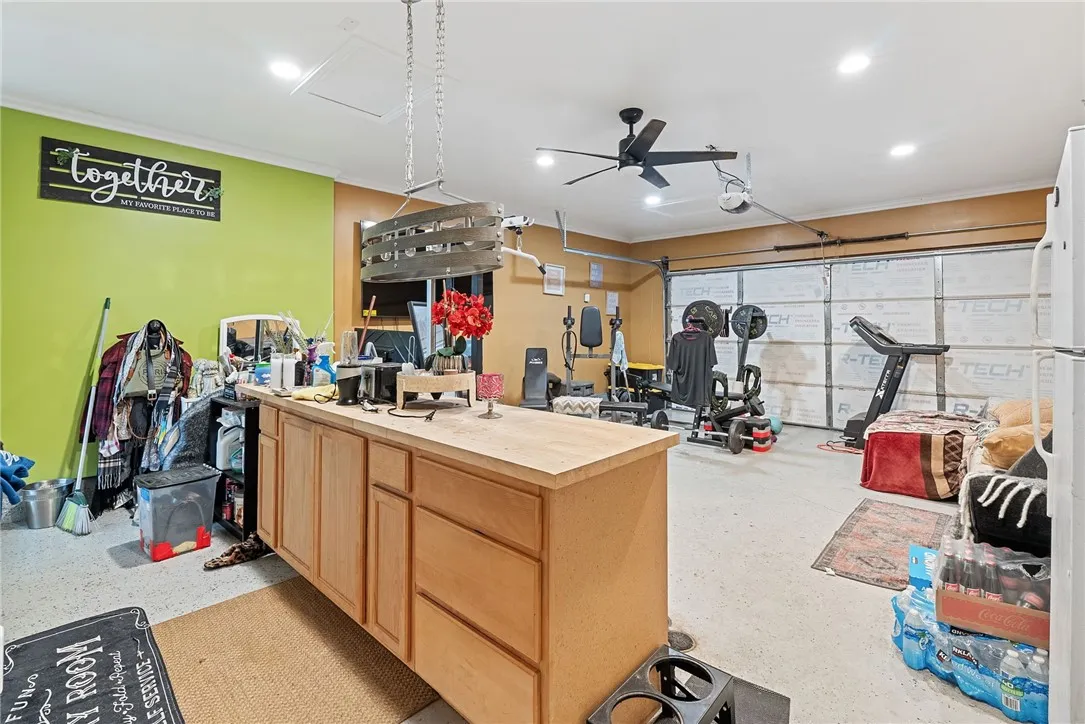 255 W Valencia, Rialto, California 92376 home-pic-13