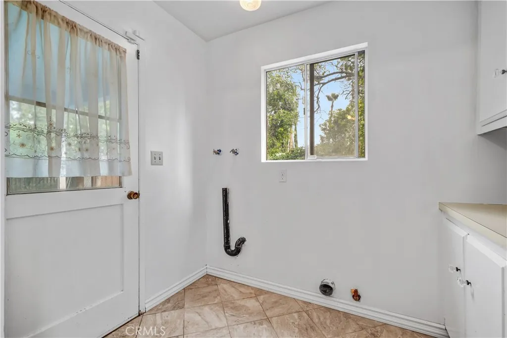 1116 Eadington, Fullerton, California 92833 home-pic-11
