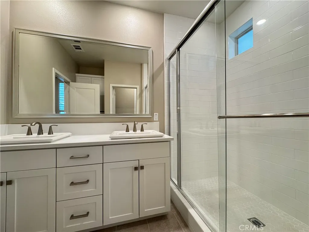 175 Bowery, Irvine, California 92612 home-pic-24