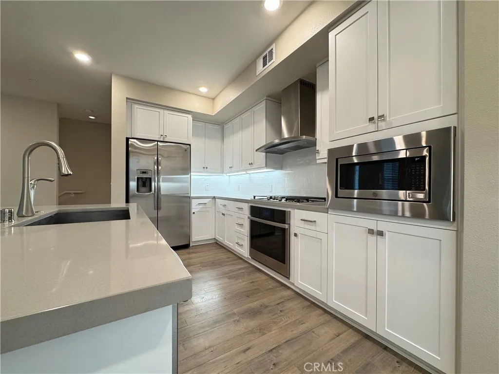 175 Bowery, Irvine, California 92612 home-pic-7