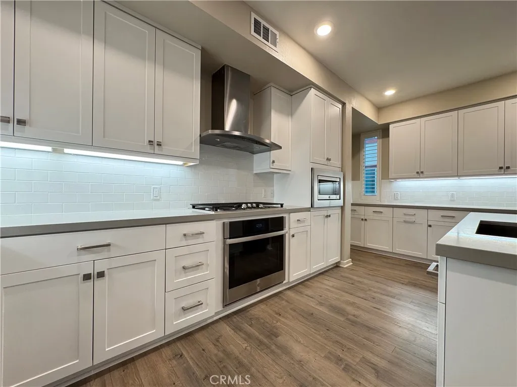 175 Bowery, Irvine, California 92612 home-pic-10