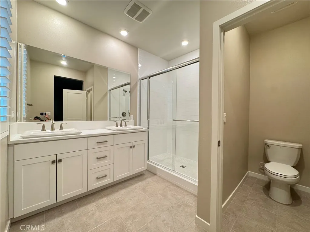 175 Bowery, Irvine, California 92612 home-pic-17