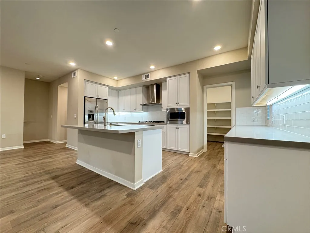 175 Bowery, Irvine, California 92612 home-pic-6