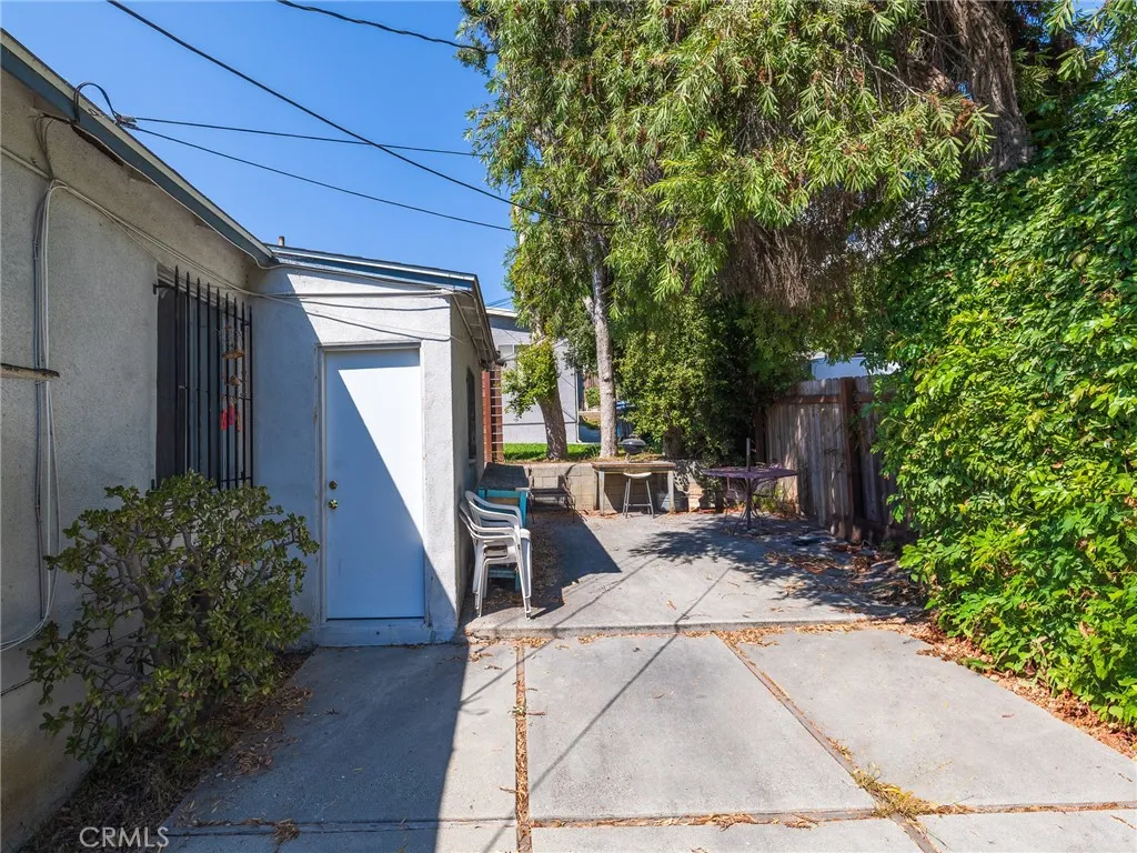7019 Ramsgate Avenue, Los Angeles, California 90045 home-pic-16