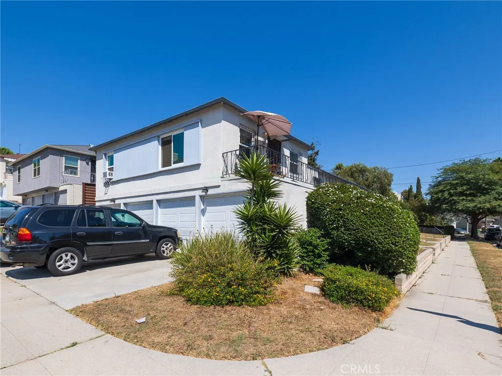 7019 Ramsgate Avenue, Los Angeles, California 90045 home-pic-15