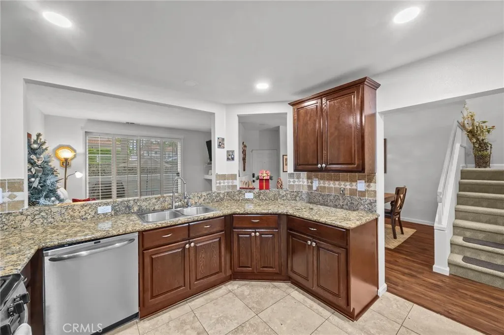 2261 Indigo Hills Drive 3, Corona, California 92879 home-pic-15