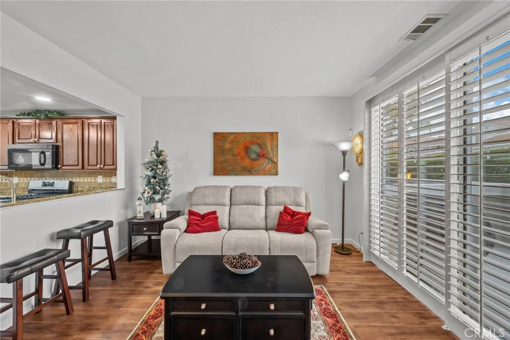 2261 Indigo Hills Drive 3, Corona, California 92879 home-pic-4