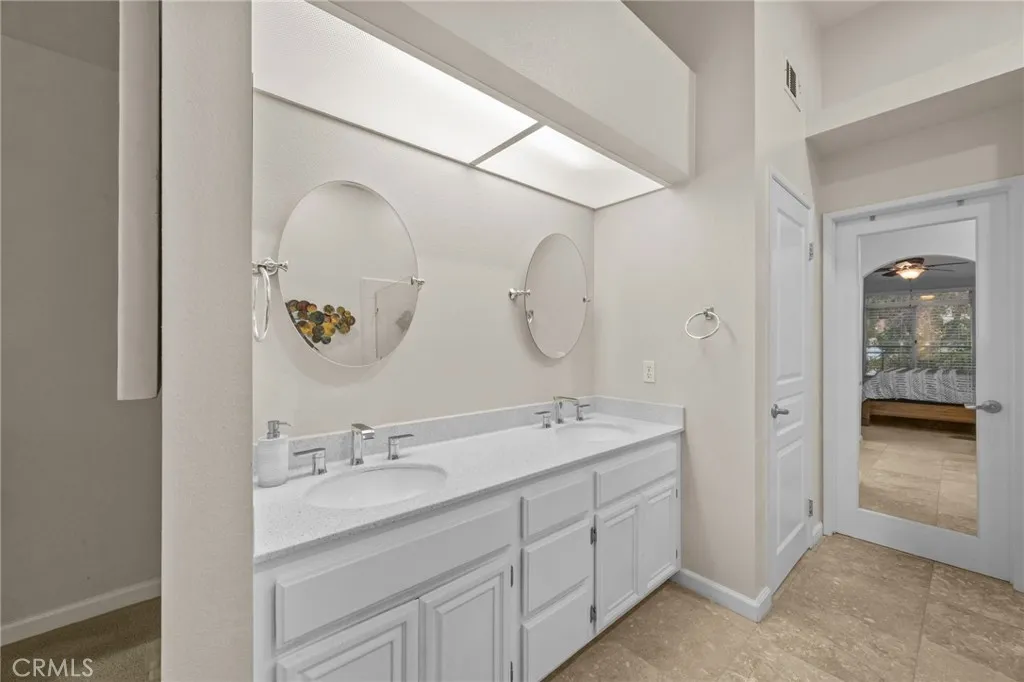 2261 Indigo Hills Drive 3, Corona, California 92879 home-pic-27