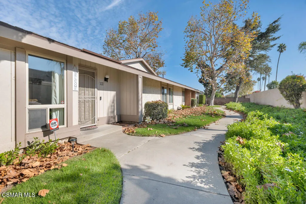 246 W Vineyard Avenue, Oxnard, California 93036 home-pic-1