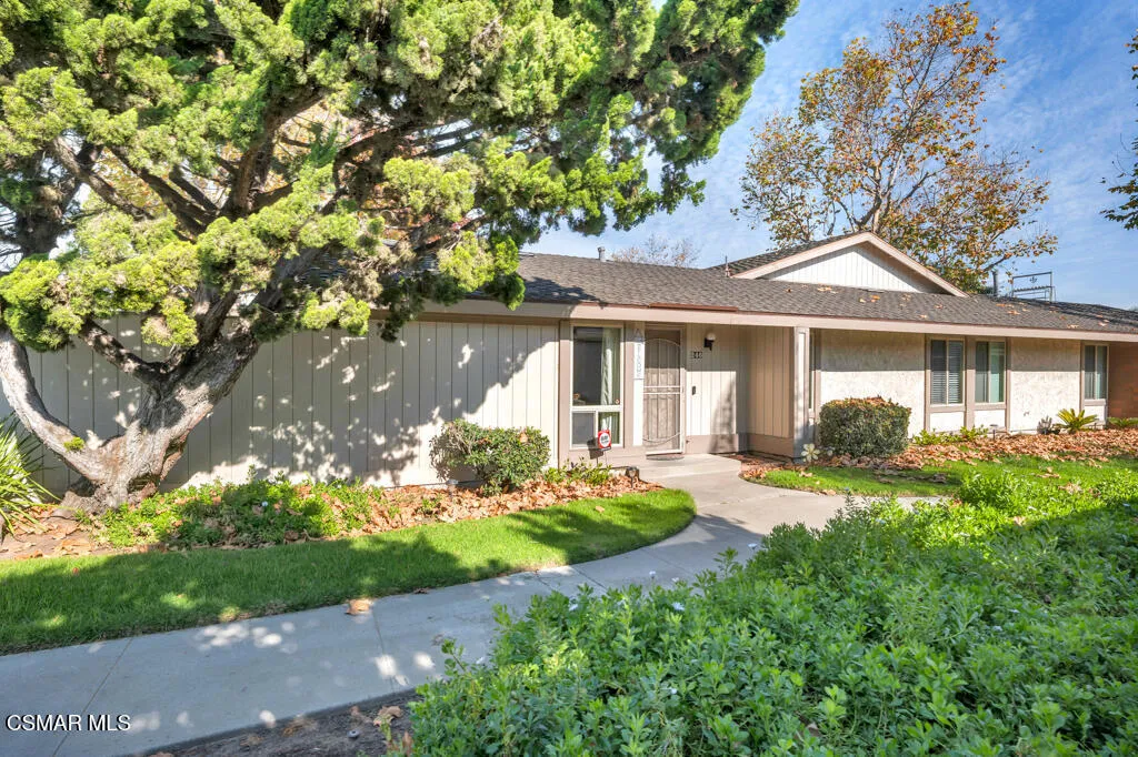 246 W Vineyard Avenue, Oxnard, California 93036 home-pic-0