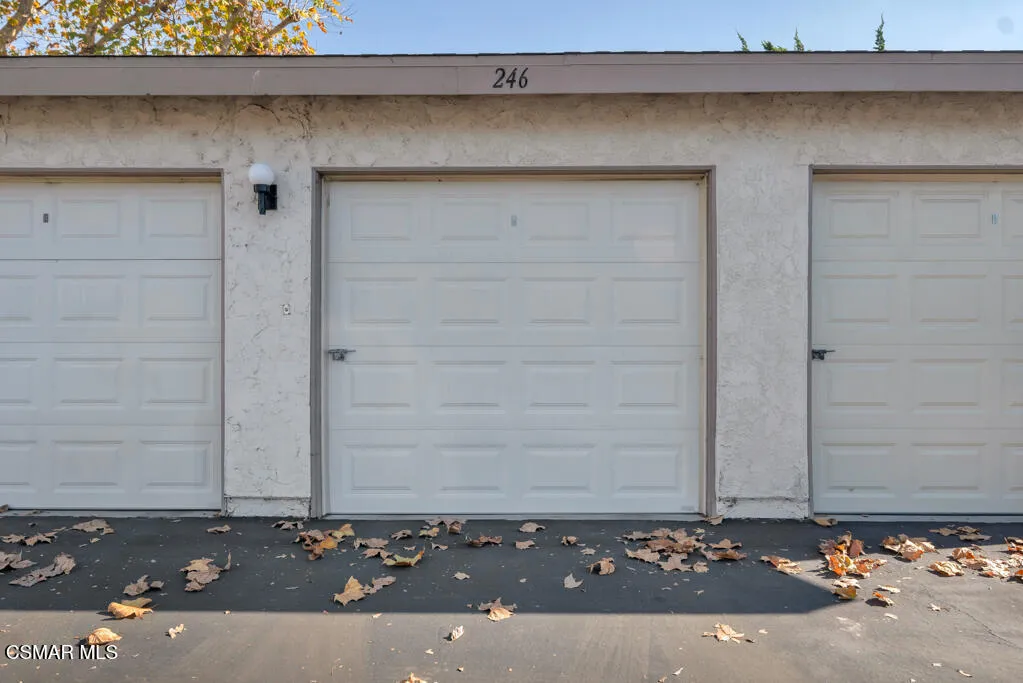 246 W Vineyard Avenue, Oxnard, California 93036 home-pic-29