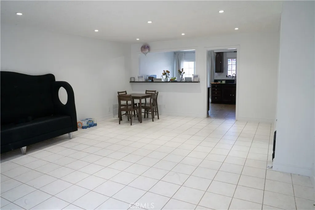 14802 Newport Ave 2b, Tustin, California 92780 home-pic-1