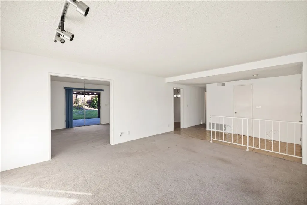 13402 Winthrope Street, Santa Ana, California 92705 home-pic-6