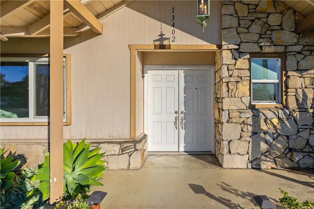 13402 Winthrope Street, Santa Ana, California 92705 home-pic-3