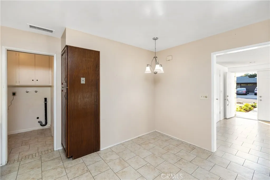 13402 Winthrope Street, Santa Ana, California 92705 home-pic-17