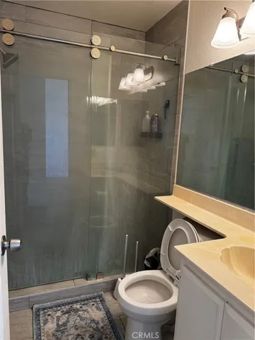 2nd bathroom upstairs