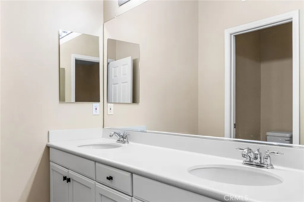 22783 Montanya Place, Murrieta, California 92562 home-pic-46