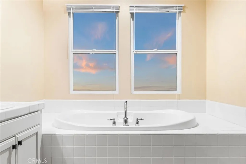 22783 Montanya Place, Murrieta, California 92562 home-pic-38
