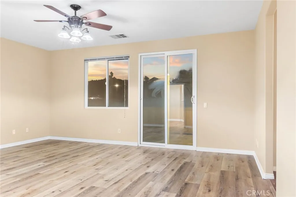 22783 Montanya Place, Murrieta, California 92562 home-pic-32