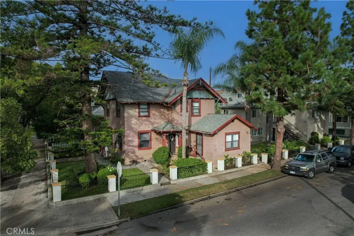 223 S Orange, Santa Ana, California 92701
