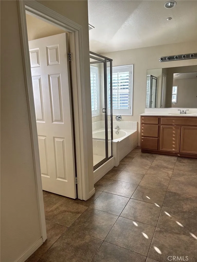 15341 Palm Leaf, Fontana, California 92336 home-pic-7