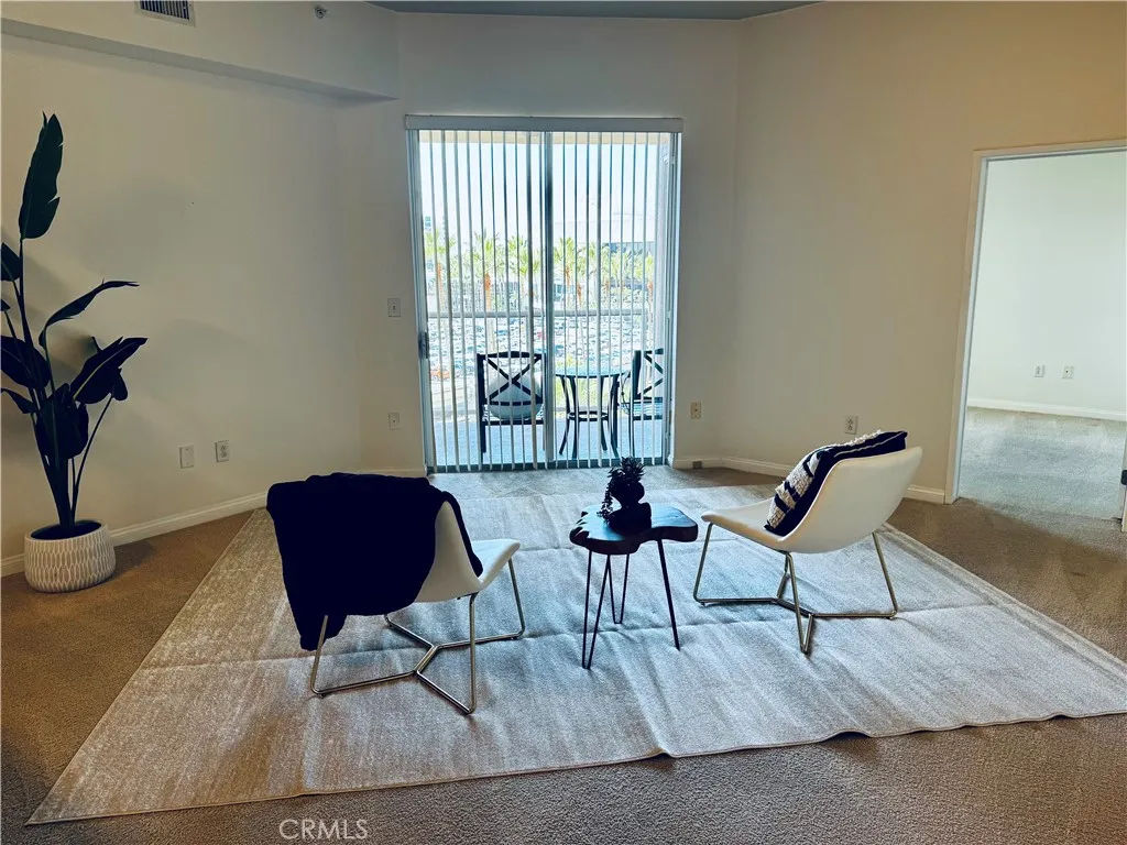 488 E Ocean  home-pic-4