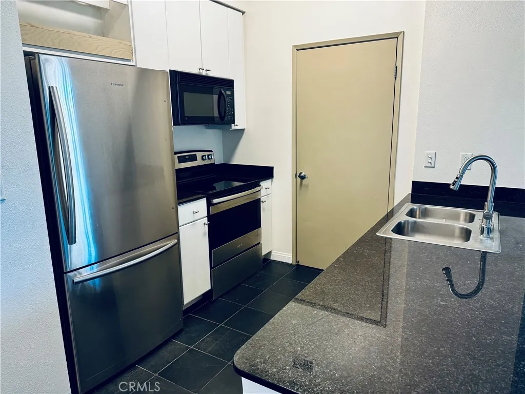 488 E Ocean  home-pic-9