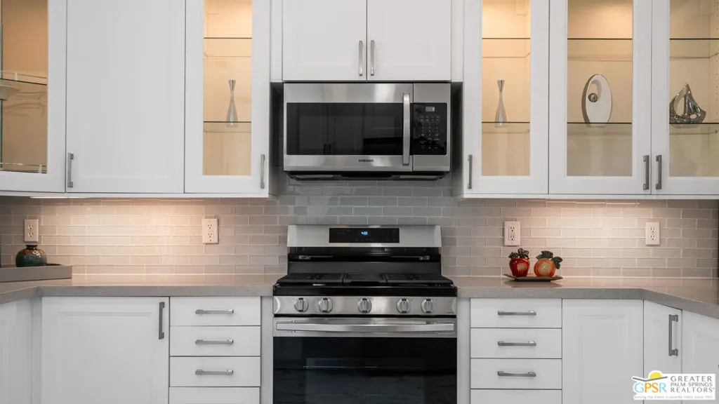 53045 Avenida Obregon, La Quinta, California 92253 home-pic-13