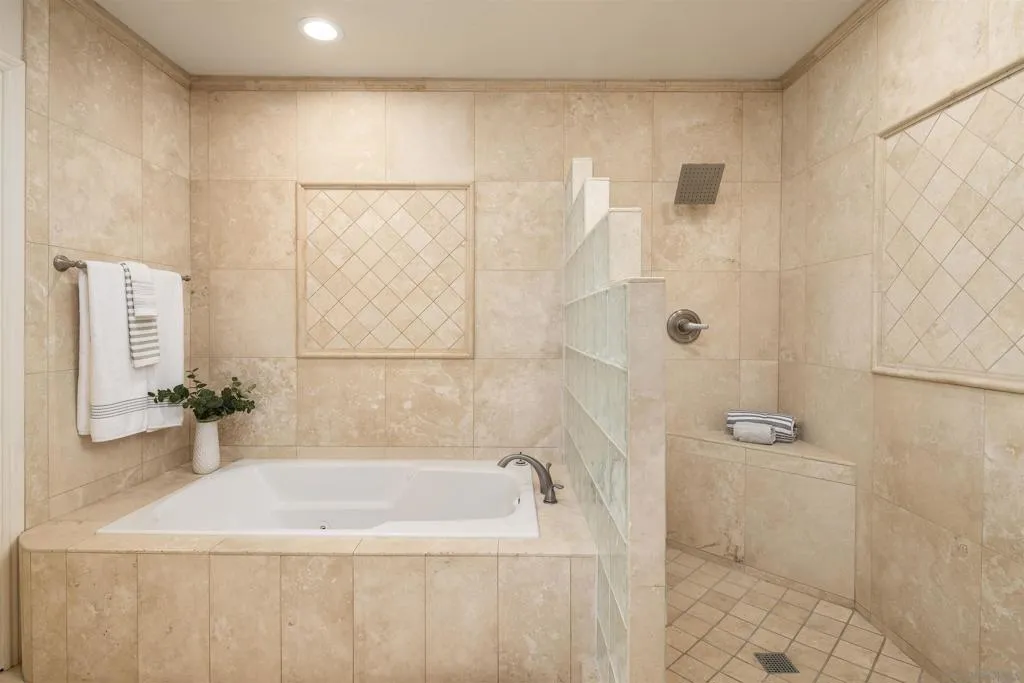 6129 La Flecha, Rancho Santa Fe, California 92067 home-pic-20