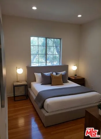 1037 S Longwood Avenue, Los Angeles, California 90019