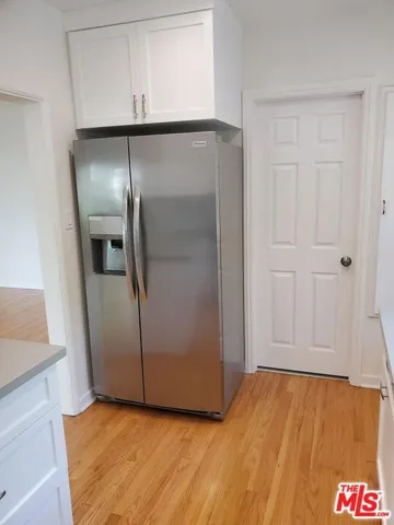 1037 S Longwood Avenue, Los Angeles, California 90019