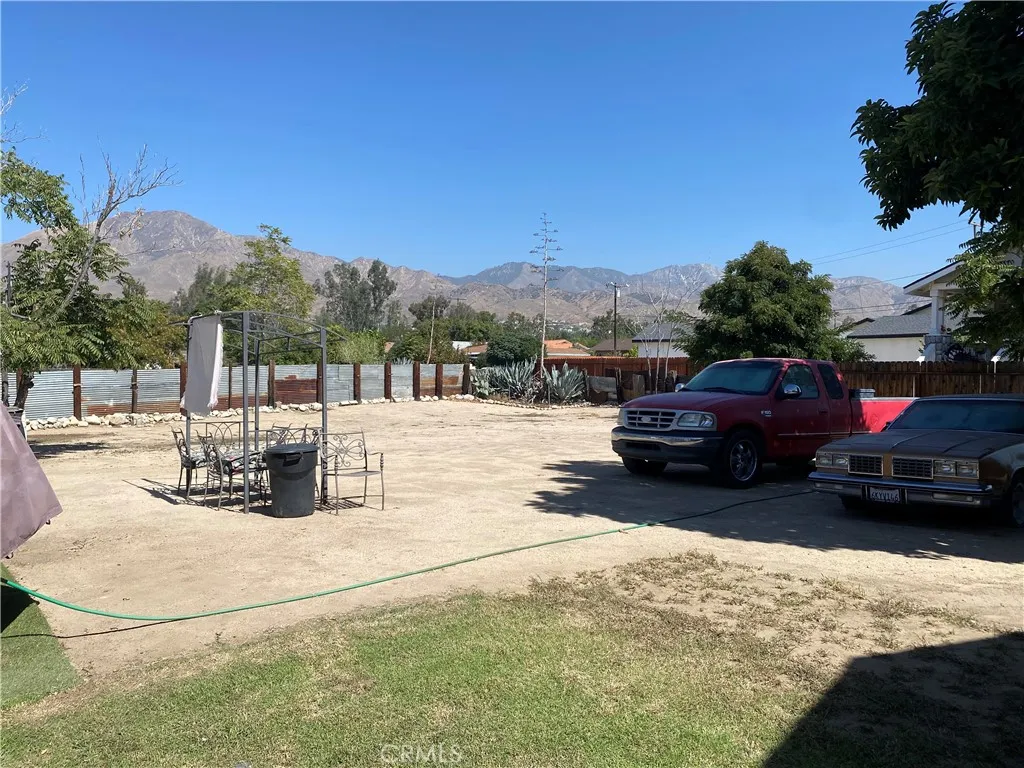 7979 Tyler, Highland, California 92346 home-pic-3