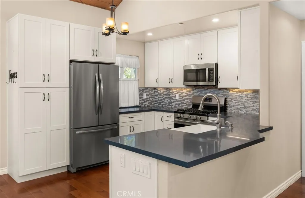 1158 Klondike, Lake Arrowhead, California 92352 home-pic-13