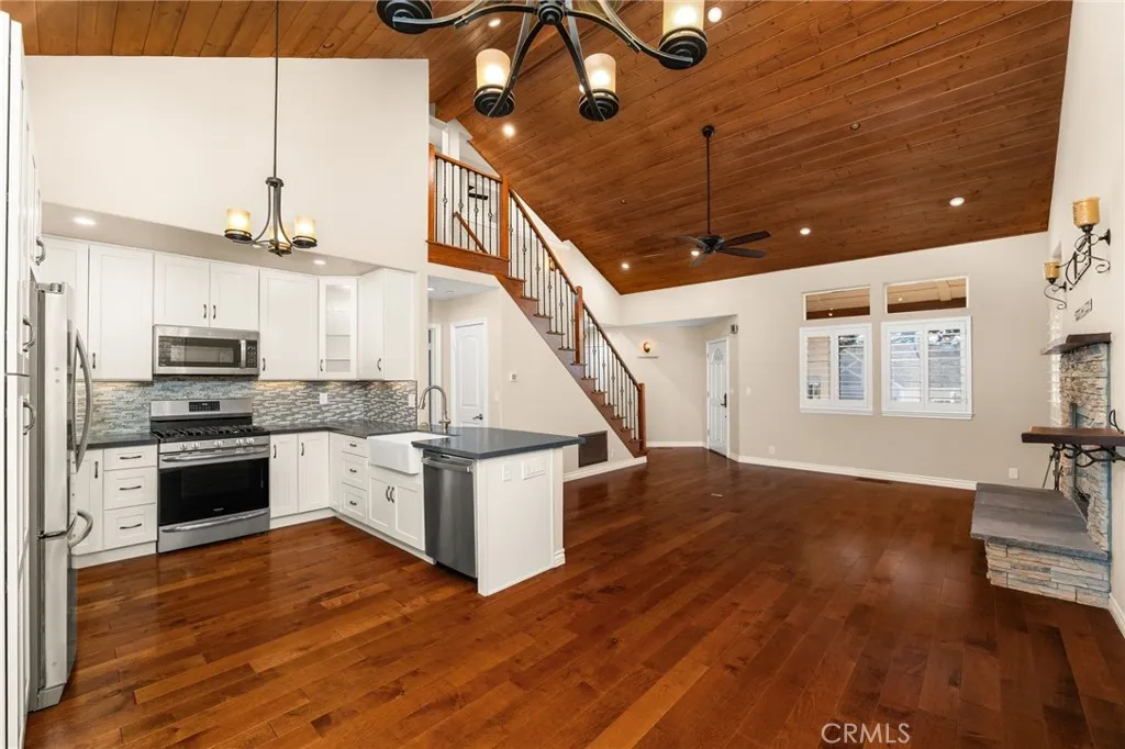 1158 Klondike, Lake Arrowhead, California 92352 home-pic-11