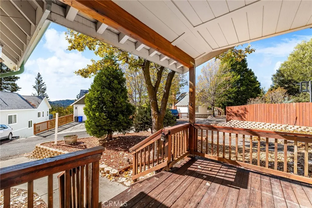 1158 Klondike, Lake Arrowhead, California 92352 home-pic-7