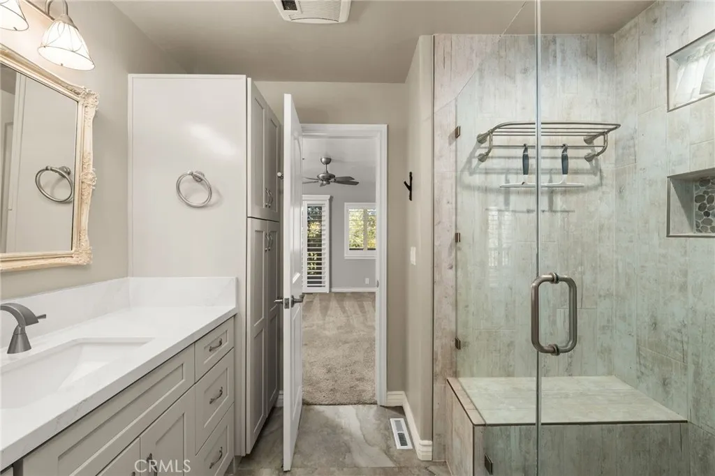 1158 Klondike, Lake Arrowhead, California 92352 home-pic-19