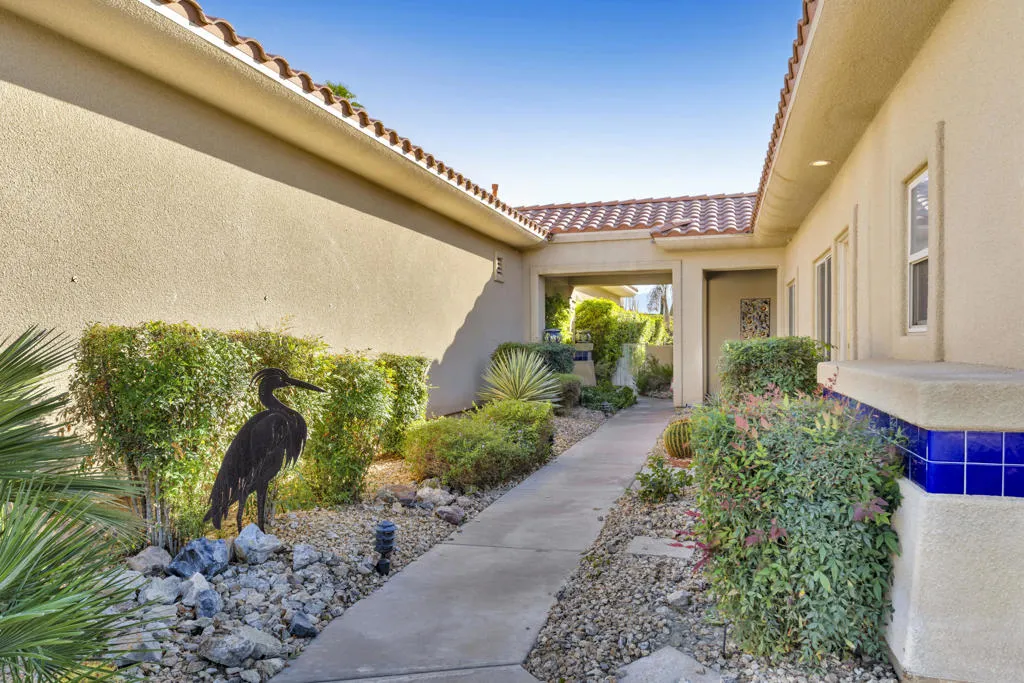 86 N Kavenish Drive, Rancho Mirage, California 92270 home-pic-1
