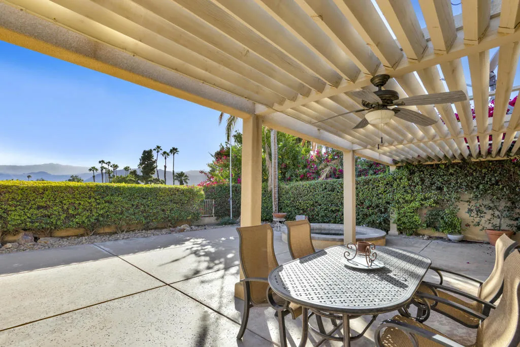 86 N Kavenish Drive, Rancho Mirage, California 92270 home-pic-24