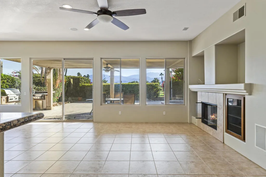 86 N Kavenish Drive, Rancho Mirage, California 92270 home-pic-6