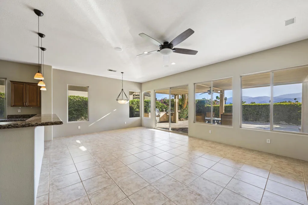 86 N Kavenish Drive, Rancho Mirage, California 92270 home-pic-5