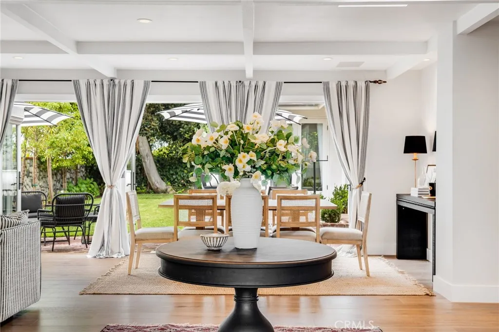 360 Diamond, Laguna Beach, California 92651 home-pic-8