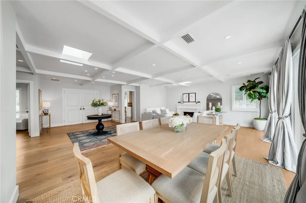 360 Diamond, Laguna Beach, California 92651 home-pic-4